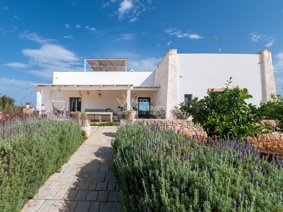 Villa in Carovigno, Apulia, Italy 2 - 16623960