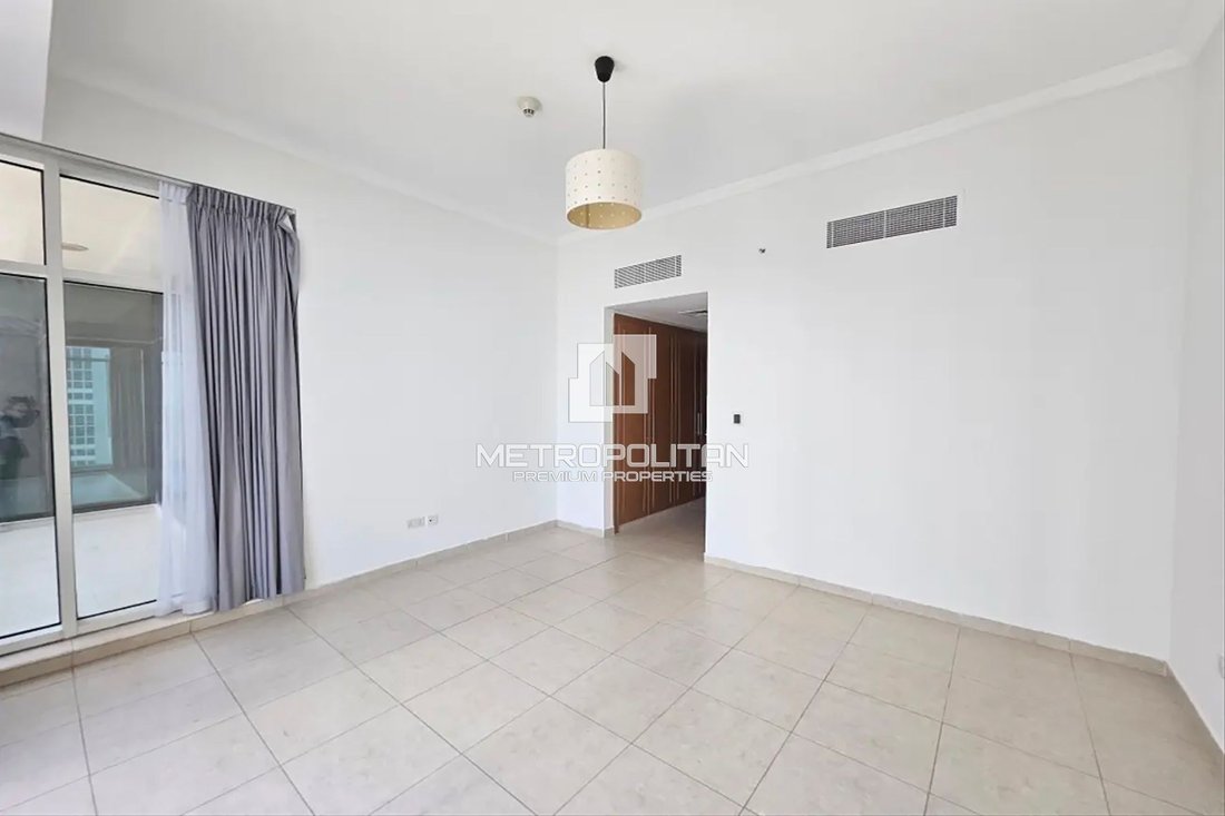 Apartment in JLT / Jumeirah Lakes Towers, Dubai, United Arab Emirates 5 - 16624259