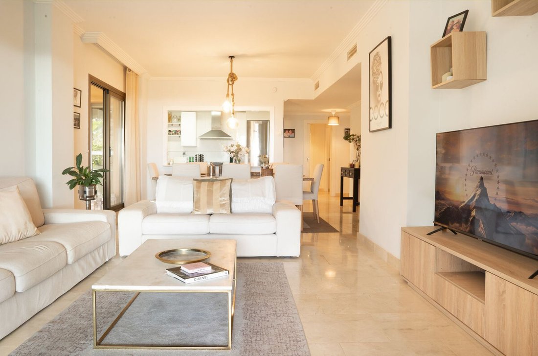 Apartment in Benahavis, Andalusia, Spain 3 - 16623943