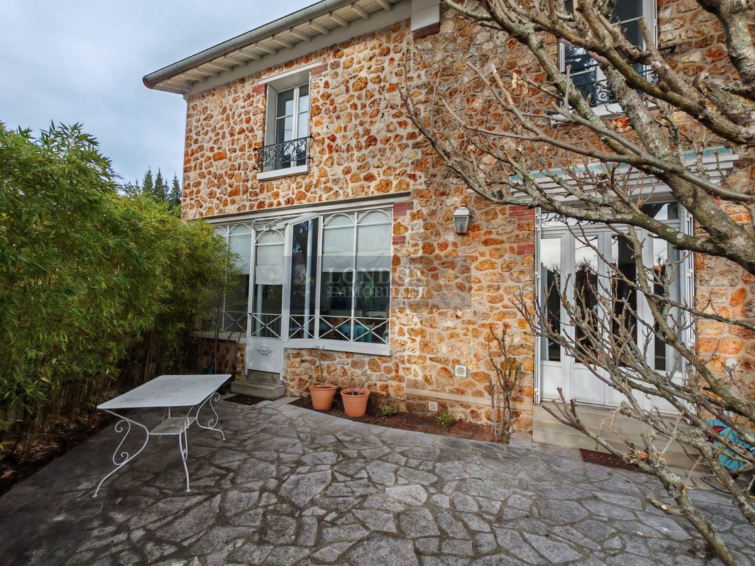 Casa en Le Chesnay, Le Chesnay-Rocquencourt, Francia 1 - 16625510