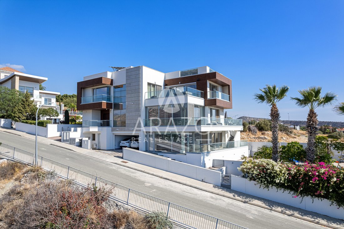 Villa in Germasogeia, Limassol, Cyprus 2 - 15404317