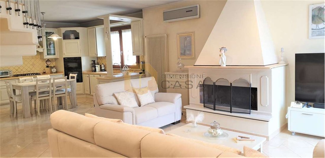 Villa in Viareggio, Tuscany, Italy 4 - 16585294