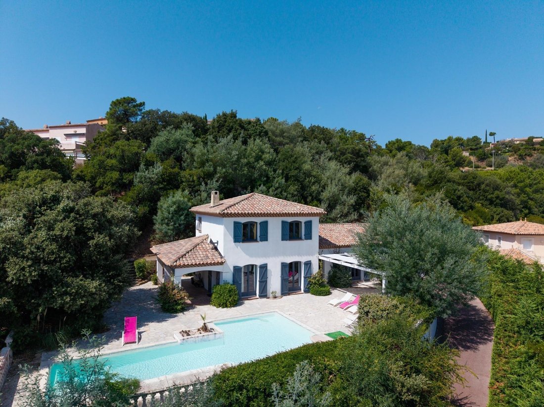 House in Ecarts, Roquebrune-sur-Argens, France 1 - 16624670