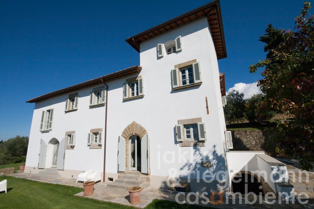 Estate in Castelfranco Piandisco, Tuscany, Italy 2 - 11425625