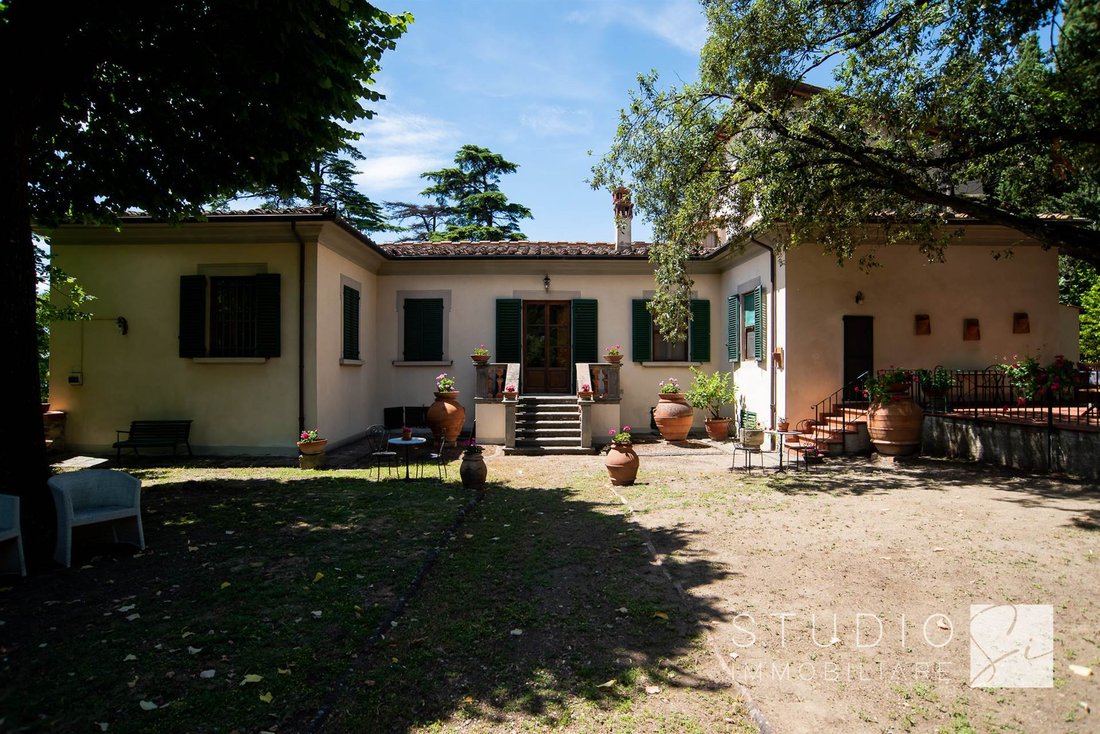 Villa in Center - Fornacelle, Montemurlo, Tuscany 4 - 16625611