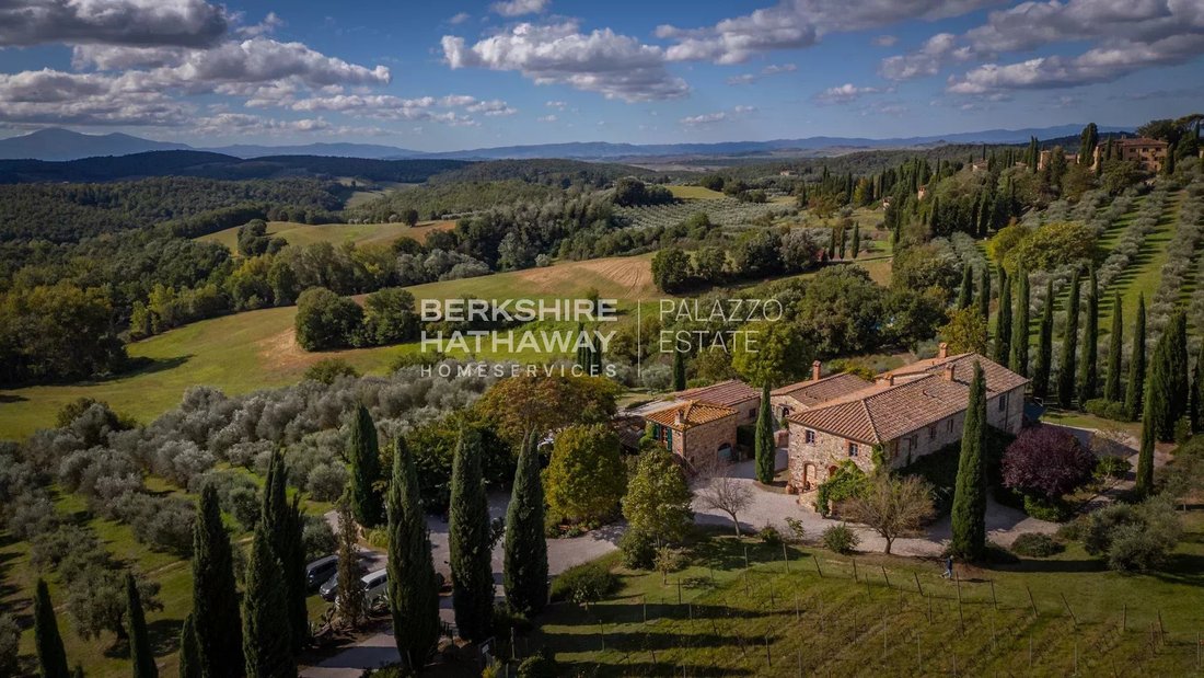 Estate in Asciano, Tuscany, Italy 1 - 16625704