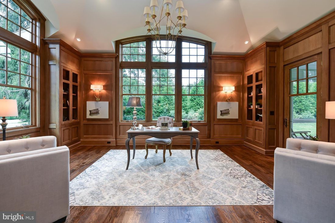 McLean, Virginia, United States 2 - 16624771