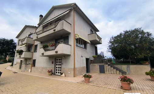Castle for Sale in Montefalco, Umbria, Italy