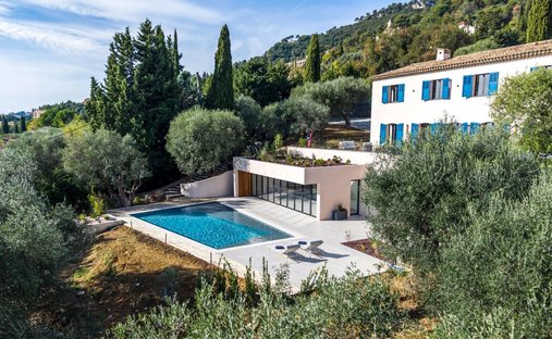 Villa in Grasse, Provence-Alpes-Côte d'Azur, France 1