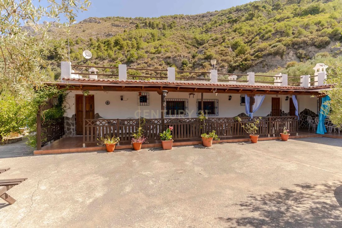 Villa in Itrabo, Andalusia, Spain 2 - 14494428