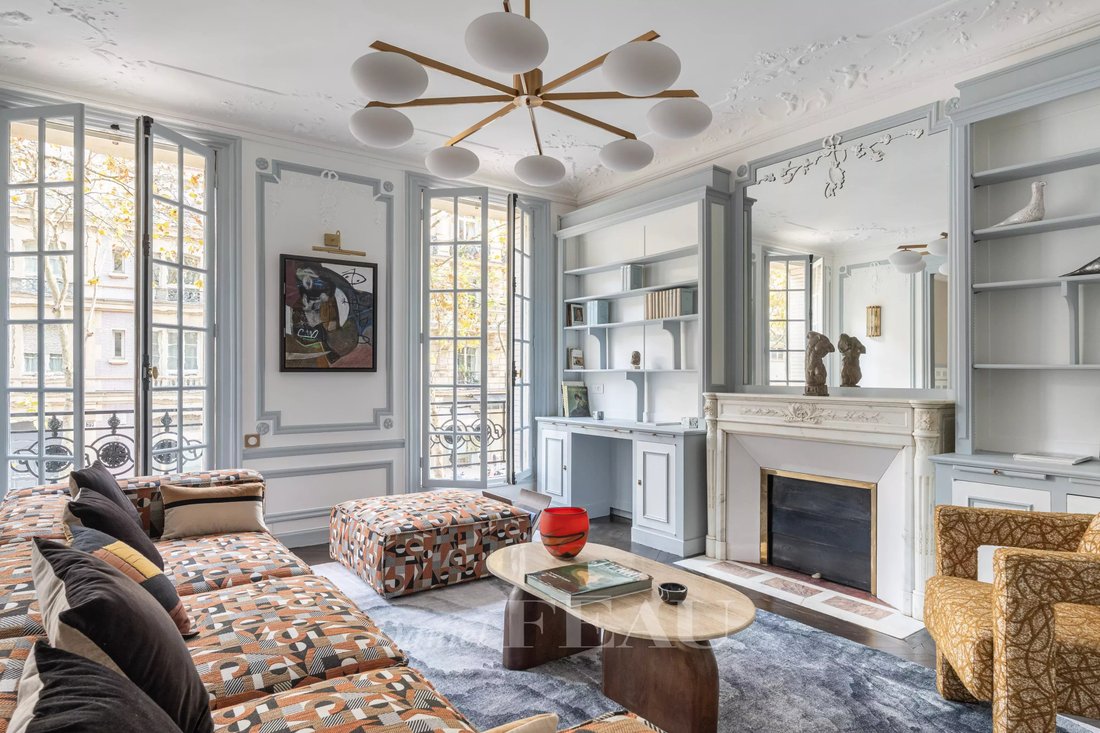 Apartment in Gros Caillou, Paris 7e Arrondissement, Paris 4 - 16625286