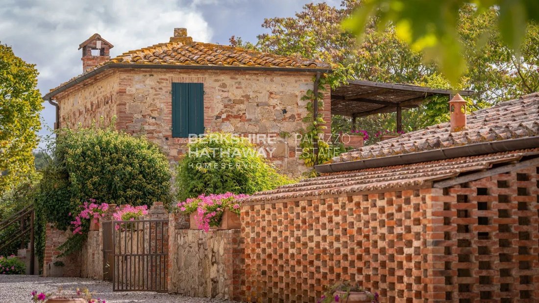 Estate in Asciano, Tuscany, Italy 5 - 16625704