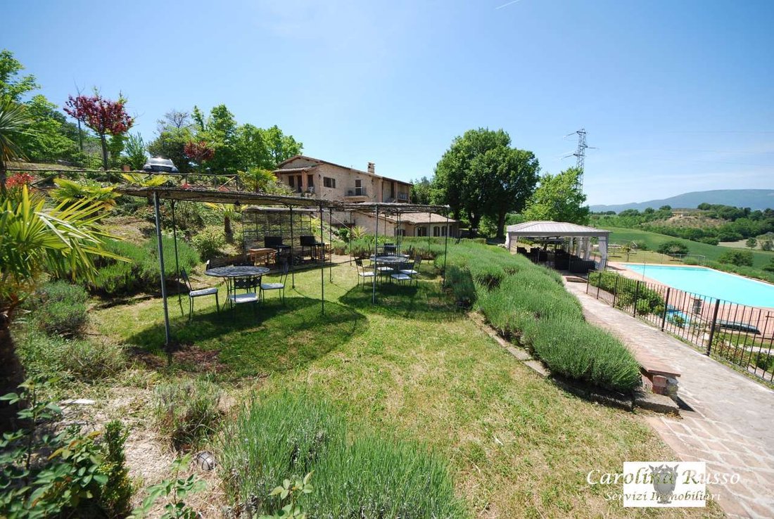 Country House in Spoleto, Umbria, Italy 5 - 16623659