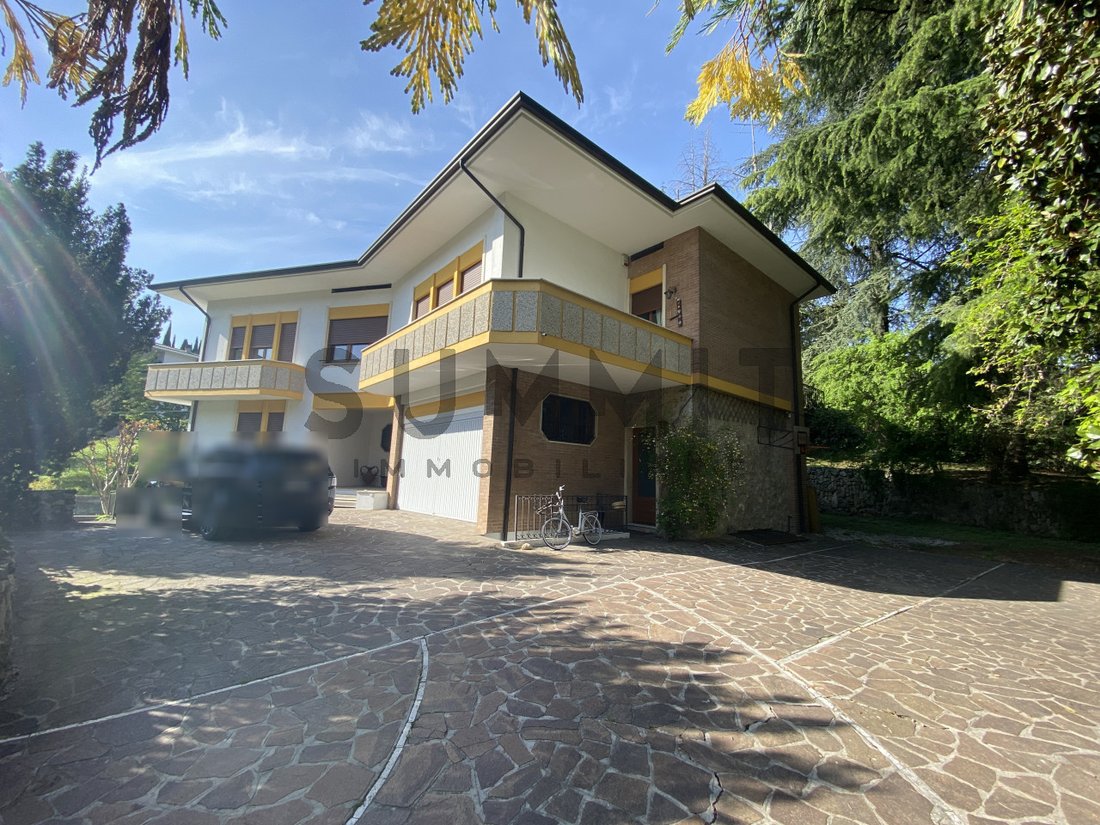 Villa in Schio, Veneto, Italy 1 - 16626467