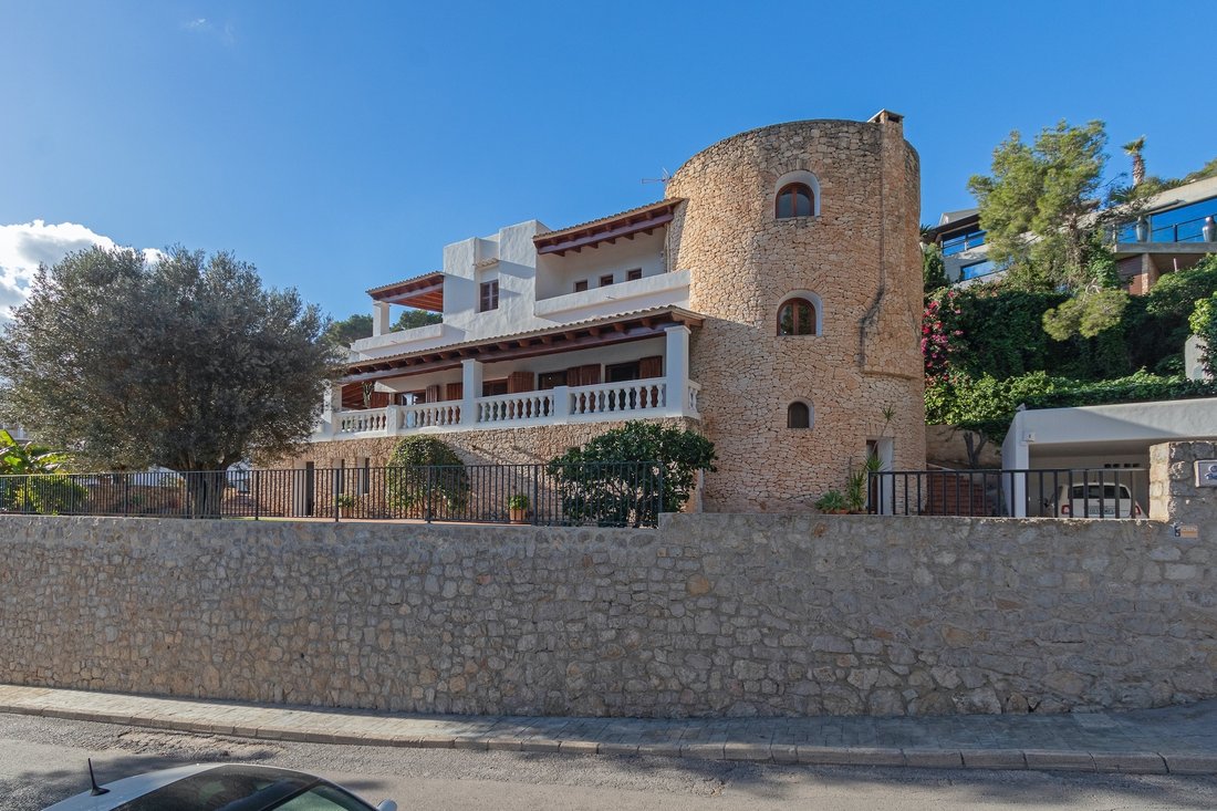 Villa in Can Furnet, Santa Eularia des Riu, Balearic Islands 3 - 16622840