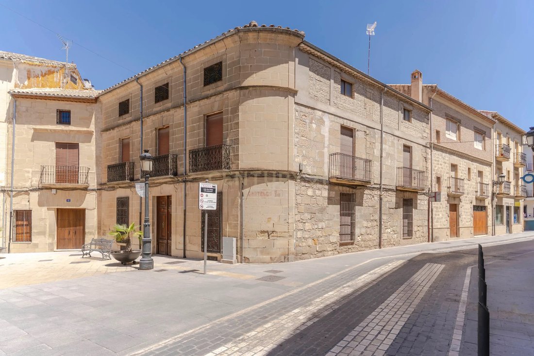 Villa in Baeza, Andalusia, Spain 2 - 15939453