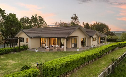 House in Maungatautari, Waikato, New Zealand 1