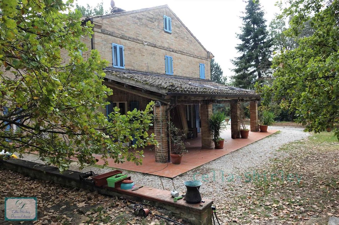 Villa in Monte Vidon Corrado, Marche, Italy 3 - 16622877