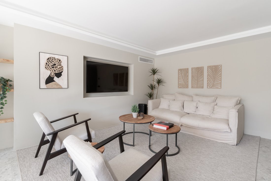 Apartment in Marbella, Andalusia, Spain 5 - 16627080