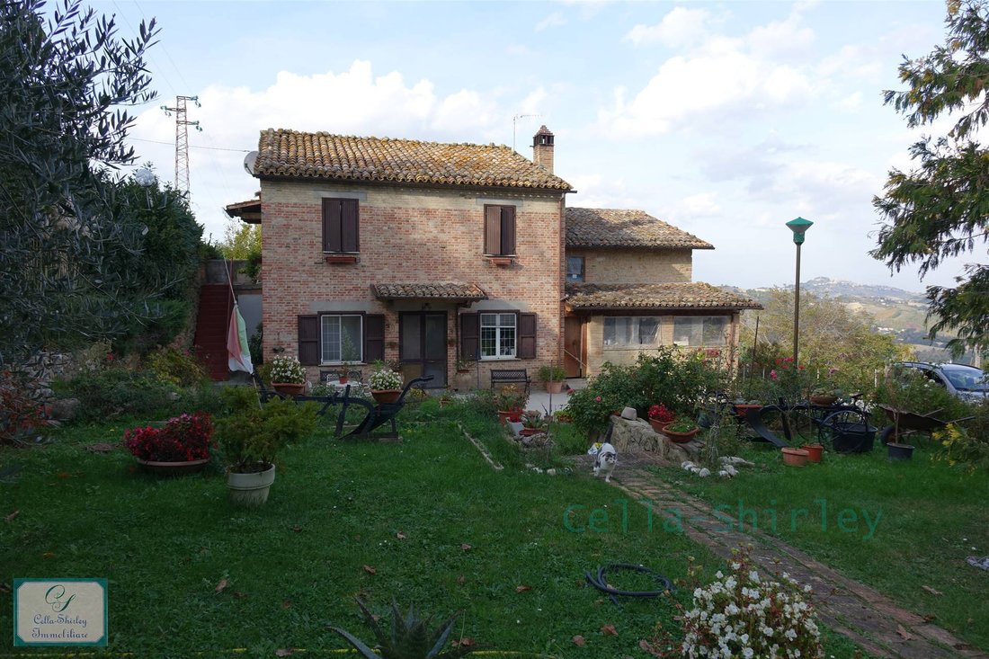 House in Sarnano, Marche, Italy 1 - 16622968