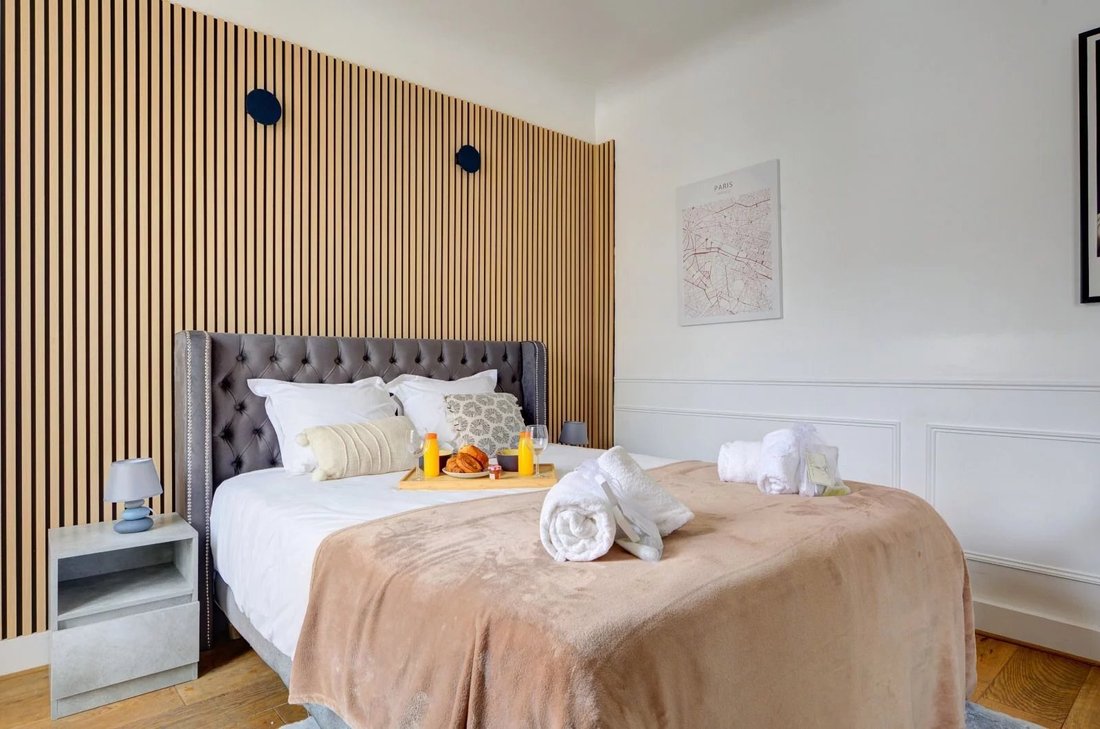 Apartment in Triangle d'Or, Paris 8e Arrondissement, Paris 1 - 16623566