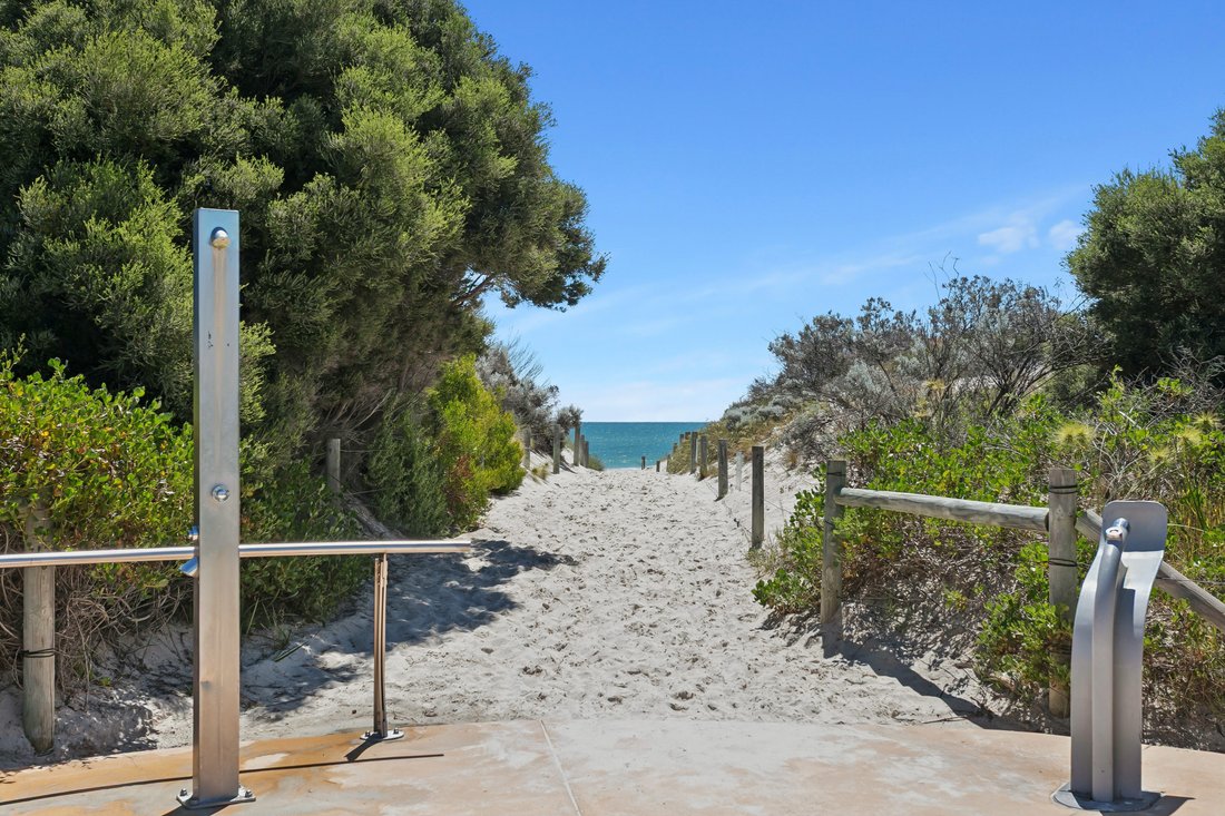 House in North Fremantle, Western Australia, Australia 4 - 16483176