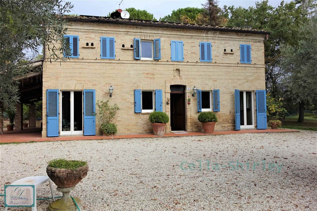 Villa in Monte Vidon Corrado, Marche, Italy 2 - 16622877