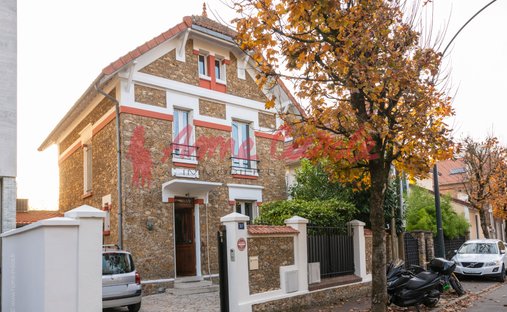 House in Peri, Joinville-le-Pont, France 1
