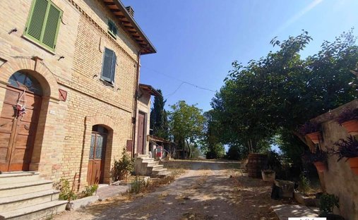 Castle for Sale in Montefalco, Umbria, Italy