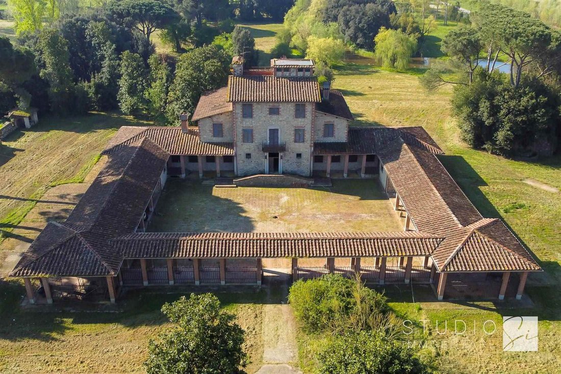 Villa in Pieve A Nievole, Tuscany, Italy 1 - 16625568