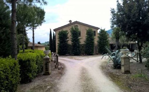 Villa in Treia, Marche, Italy 1