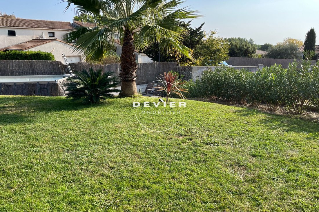 Villa in Saint-Genies-des-Mourgues, Occitania, France 3 - 16623661