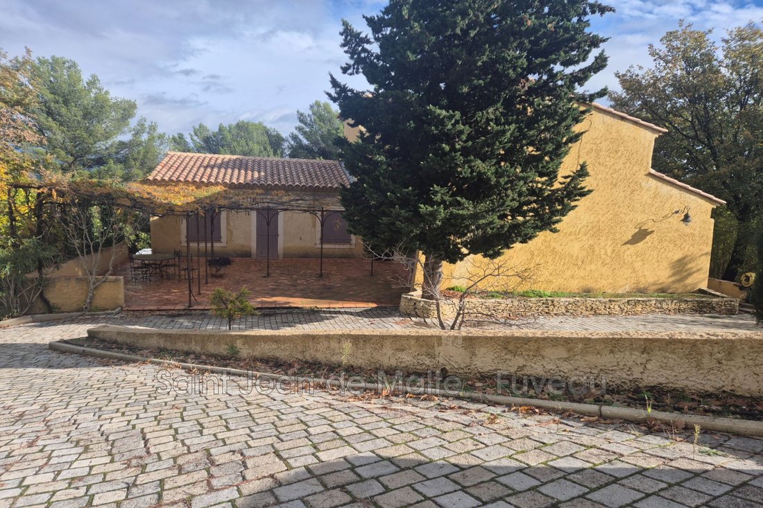 Villa in Cadolive, Provence-Alpes-Côte d'Azur, France 2 - 16560115