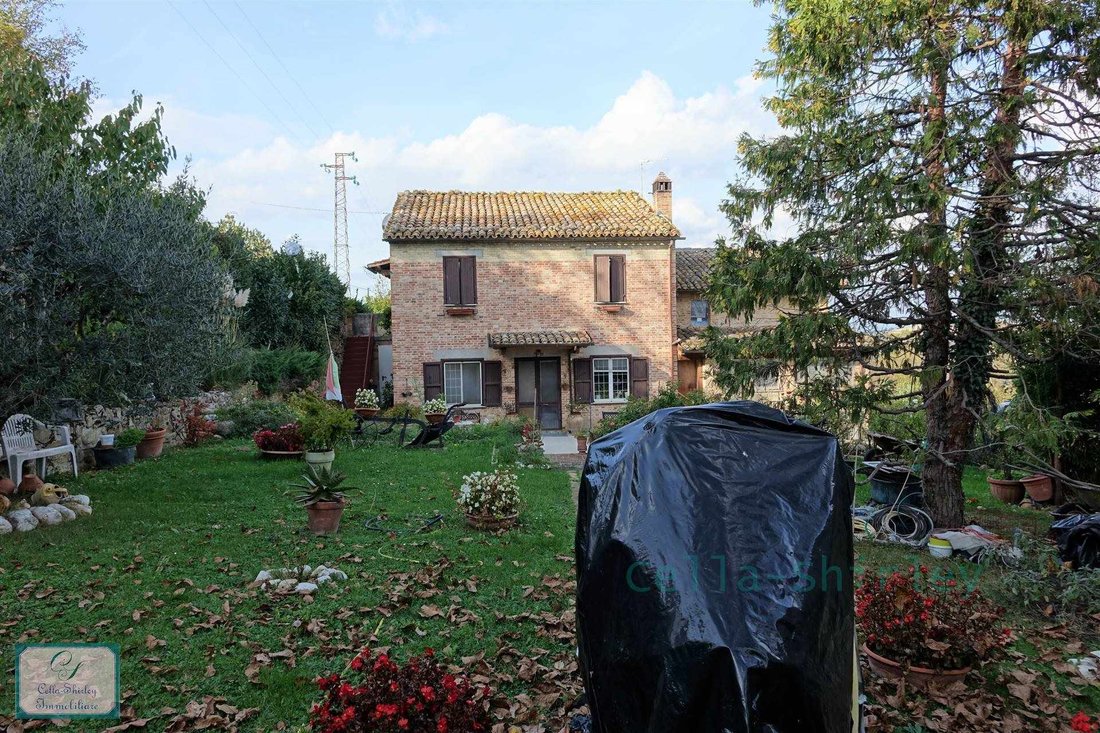 House in Sarnano, Marche, Italy 2 - 16622968