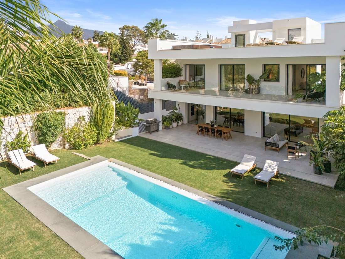Villa in Puerto Banus, Marbella, Spain 1 - 16623082