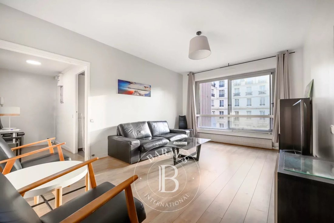 Apartment in Hoche-Friedland, Paris 8e Arrondissement, Paris 2 - 16622936
