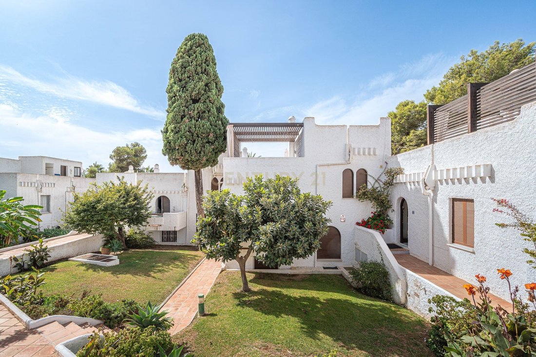 Villa in Nueva Andalucia, Marbella, Spain 4 - 16623979