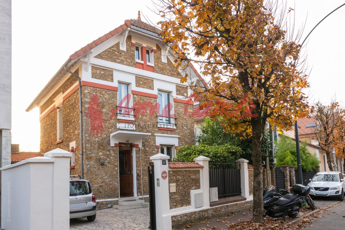 Casa en Adamville, Saint-Maur-des-Fossés, Francia 1 - 16625353