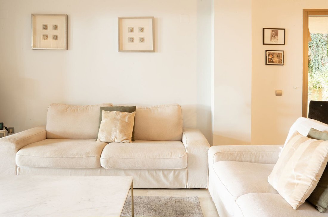Apartment in Benahavis, Andalusia, Spain 4 - 16623943