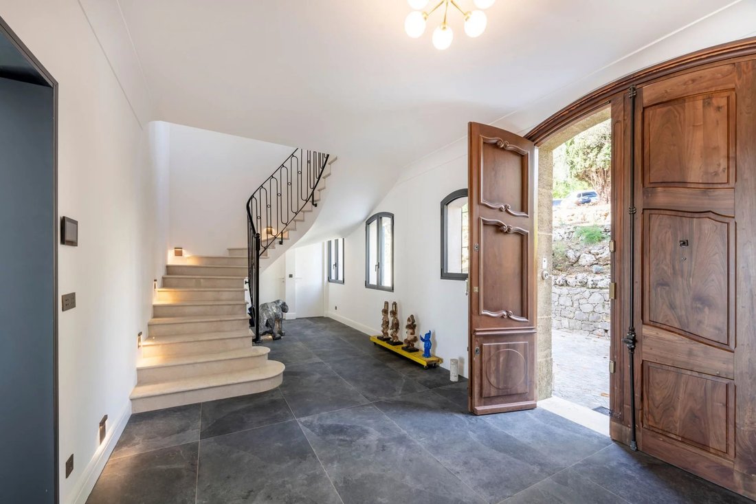 Villa in Grasse, Provence-Alpes-Côte d'Azur, France 3 - 16623361