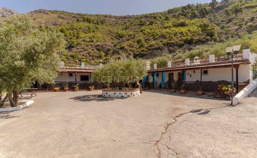Villa in Ítrabo, Andalusien, Spanien 1