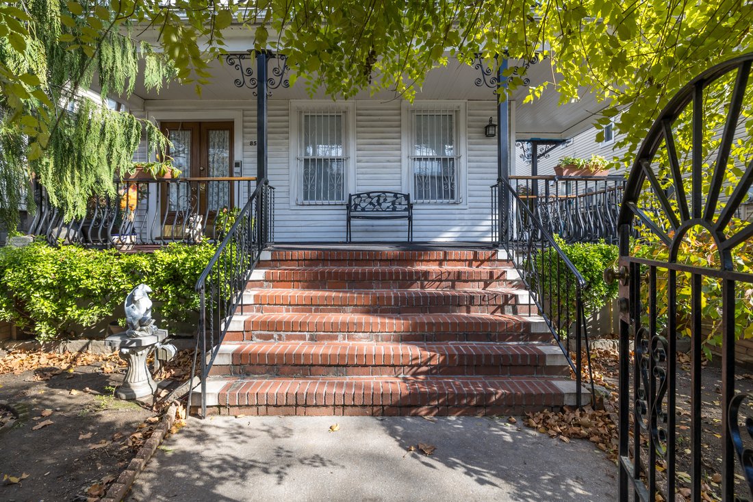 House in New York, New York, United States 4 - 16624498