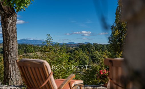 Castle for Sale in Forcalquier, Provence-Alpes-Côte d'Azur, France