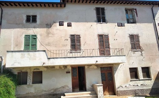 Castle for Sale in Montefalco, Umbria, Italy