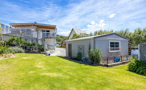 House in Riversdale Beach, Wellington, New Zealand 1
