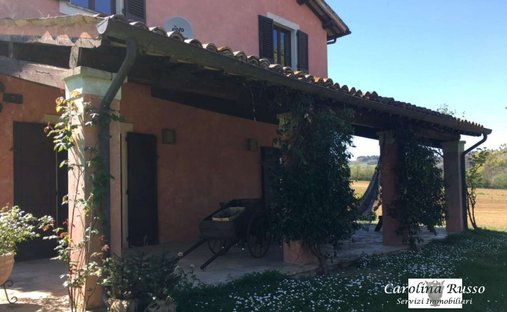 Castle for Sale in Montefalco, Umbria, Italy