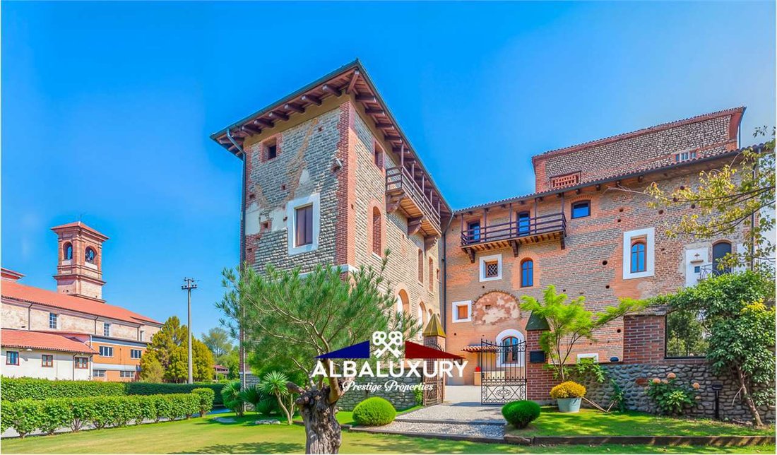 Chateau in Castelletto Cervo, Piedmont, Italy 1 - 15347181