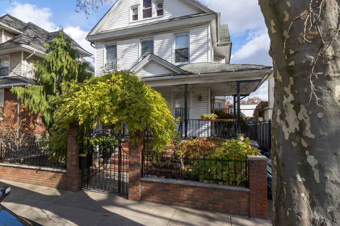 House in New York, New York, United States 1 - 16624498
