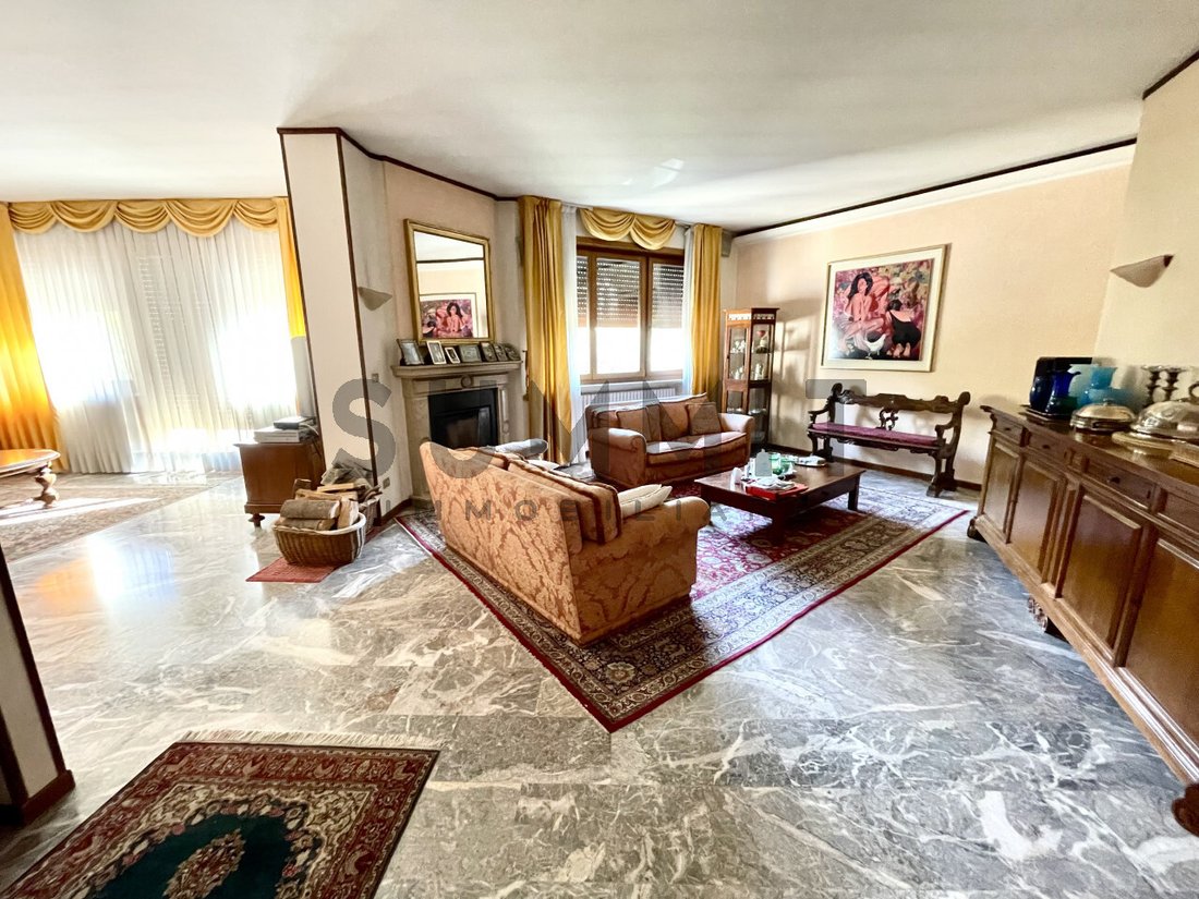 Villa in Schio, Veneto, Italy 3 - 16626467