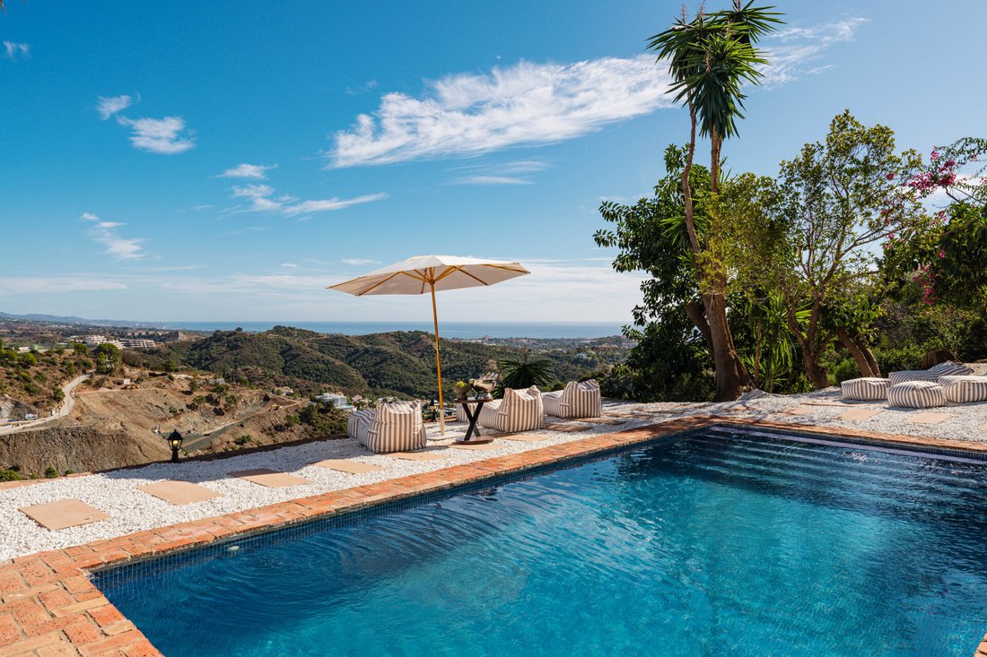 Villa in El Madroñal, Benahavis, Spain 3 - 16627147